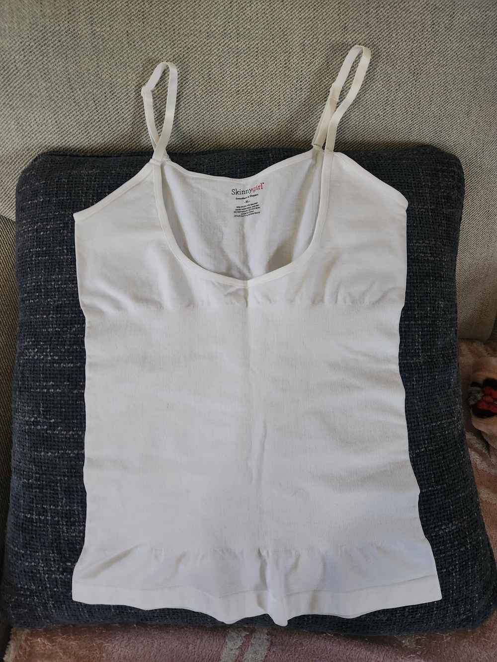 Skinnygirl White Seamless Stretch Camisole with Adjustable Straps